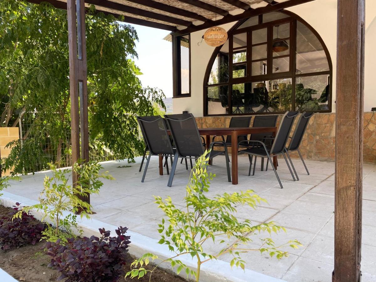 Villa Athasia Giolou ภายนอก รูปภาพ