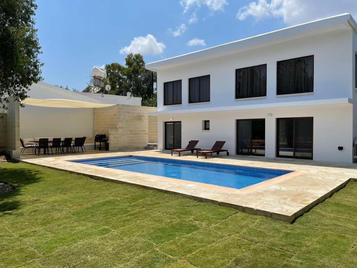 Villa Athasia Giolou ภายนอก รูปภาพ